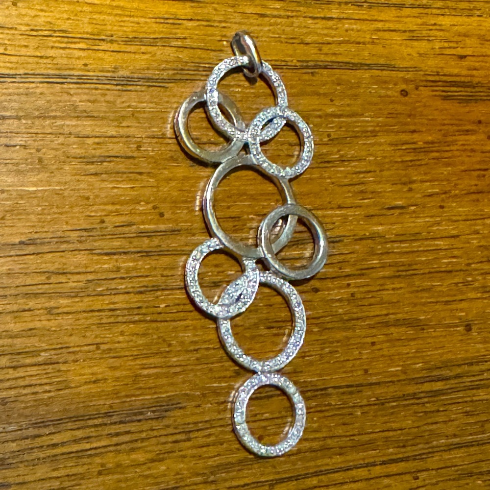 Ben Moss pendant